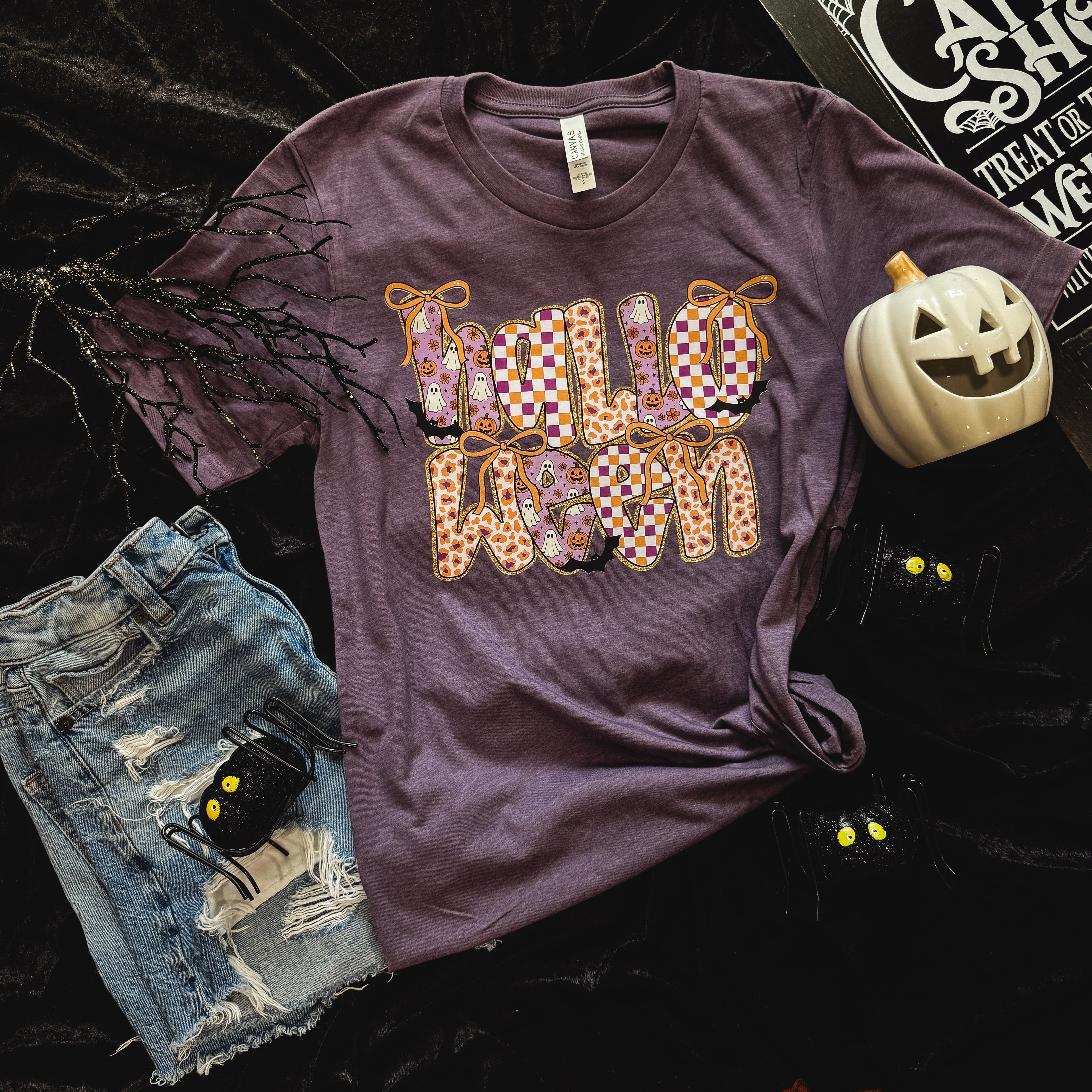 Women - Apparel - Shirts - T-Shirts Retro Halloween Soft Graphic Tee