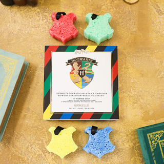Body Wash Infused Buffer Hogwarts™ Gift Set | Harry Potter™ Collection