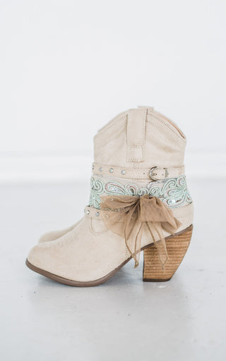 Stash Bootie in Cream