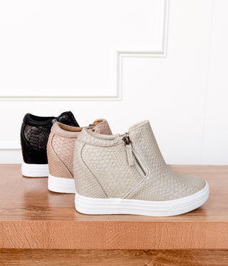 Timmibelle Wedge Sneaker in Cream