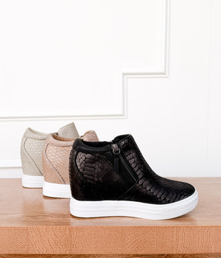 Timmibelle Wedge Sneaker in Black