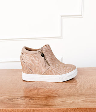 Timmibelle Wedge Sneaker in Blush