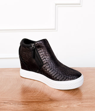 Timmibelle Wedge Sneaker in Black