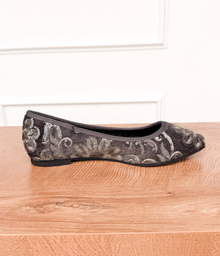Yuna Flats in Grey